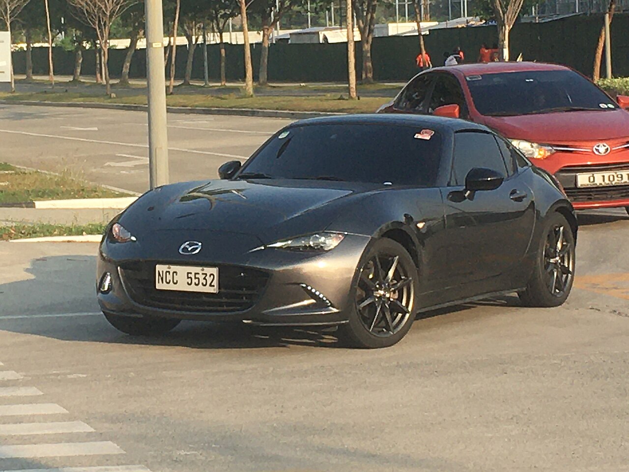 ND RF (Retractable Fastback, 2016): el techo retráctil tipo targa