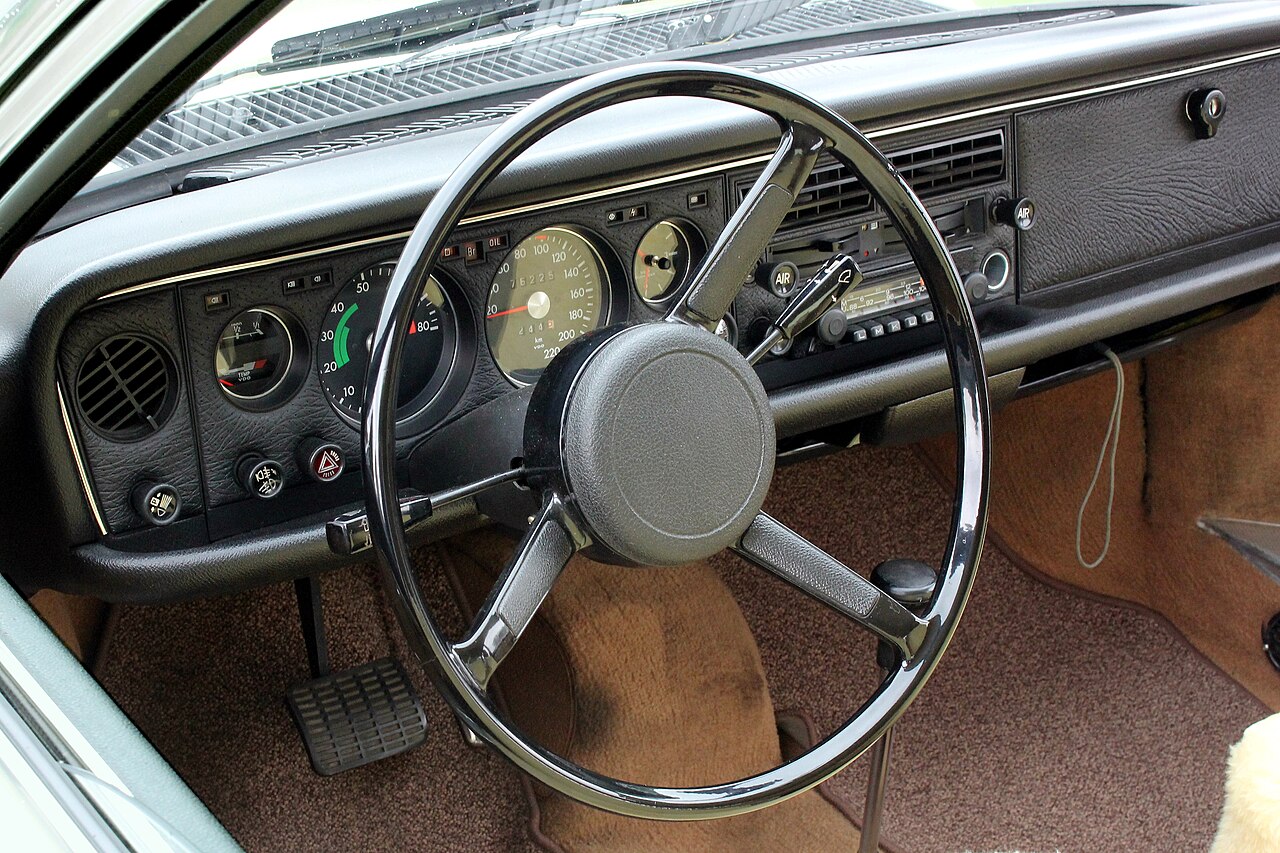 Das Armaturenbrett des NSU Ro 80