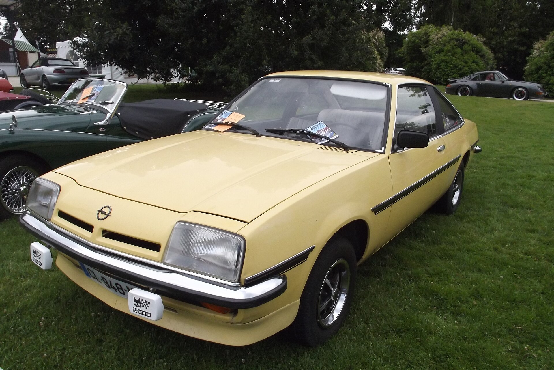 Opel Manta: il coupé del popolo divenuto icona (e leggenda del rally)