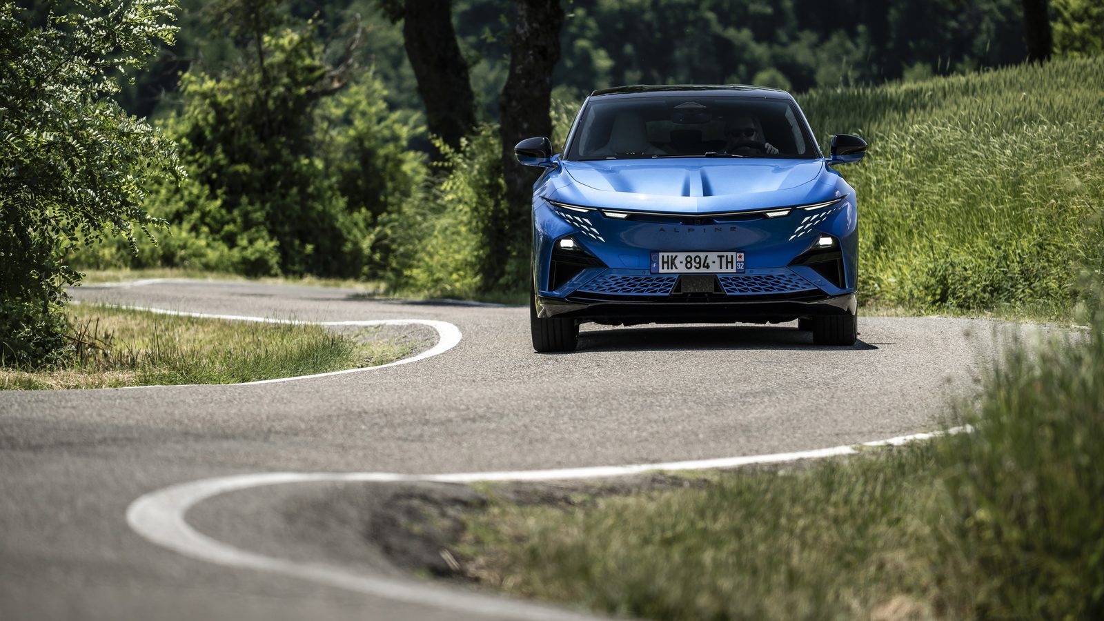 Alpine A390: il fastback sportivo elettrico che reinventa Digione
