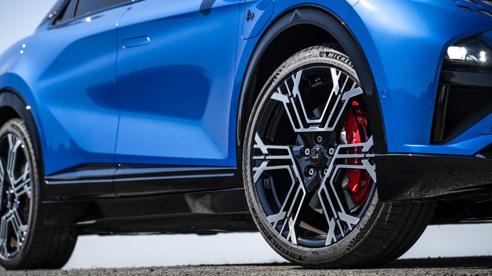 Alpine A390: il fastback sportivo elettrico che reinventa Digione