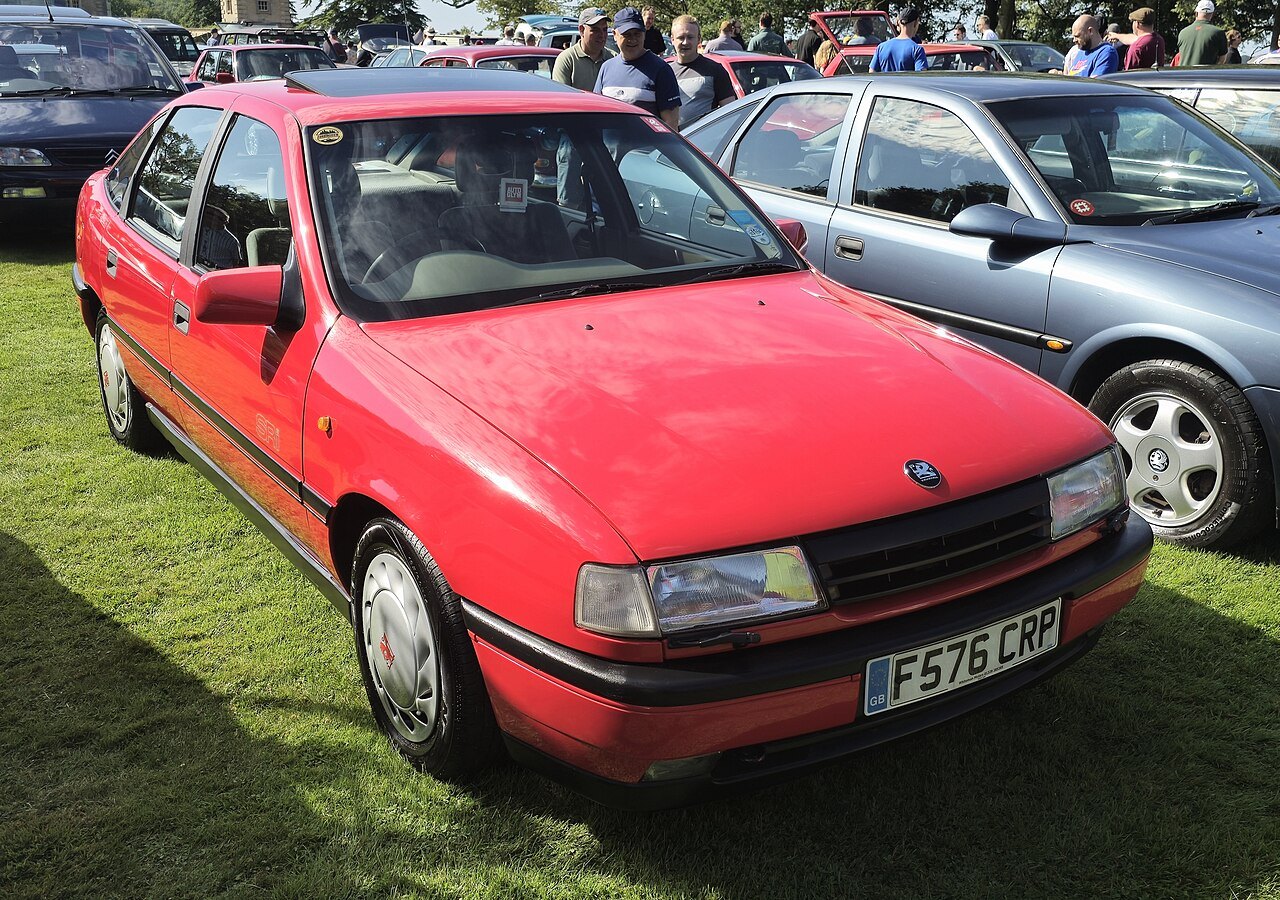La Cavalier, ici en version SRi de 1989, fut la grande rivale britannique de la Ford Cortina puis de la Sierra.